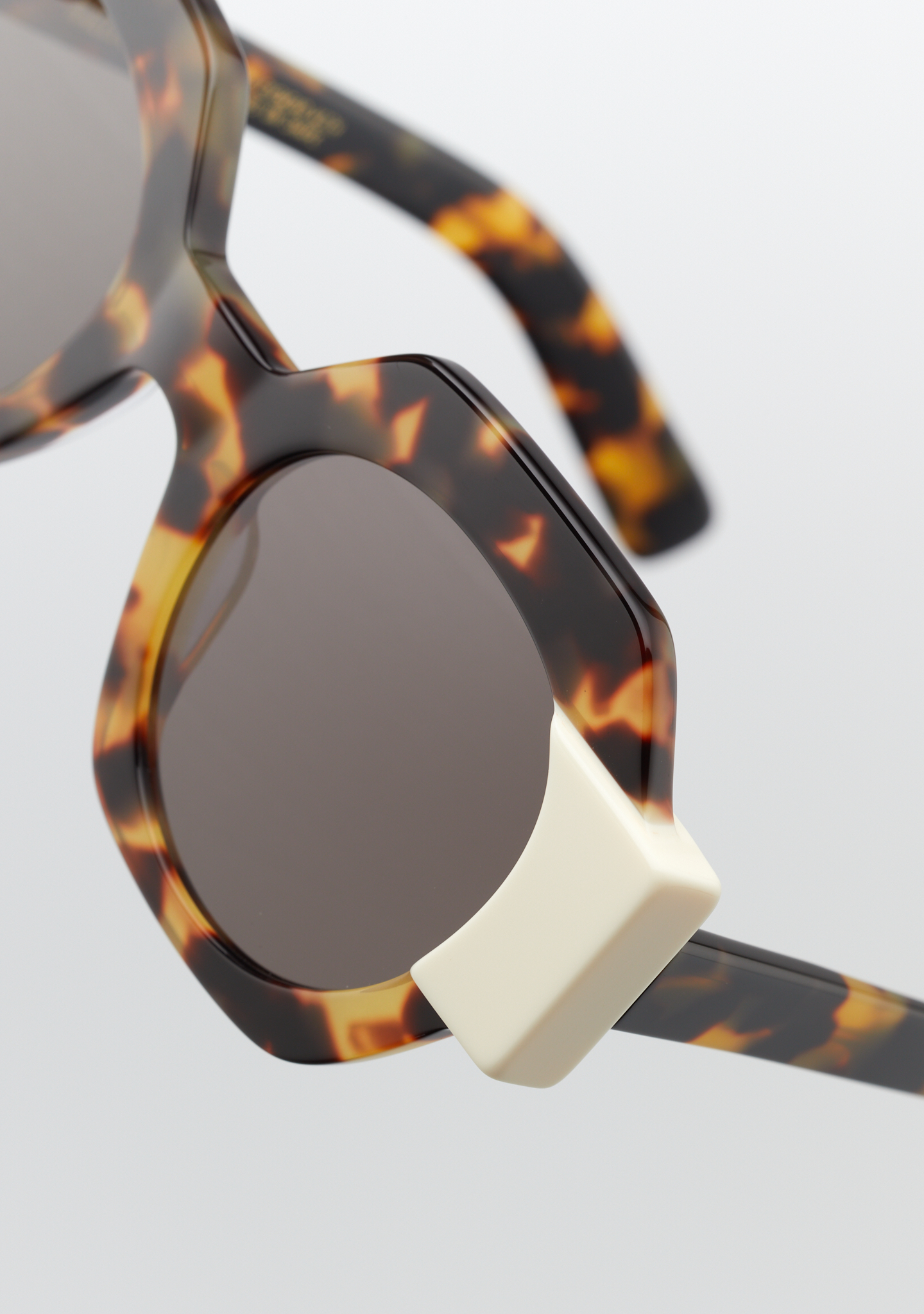 Kaleos Darnell Leopar Kadın Güneş Gözlüğü - Görsel 4