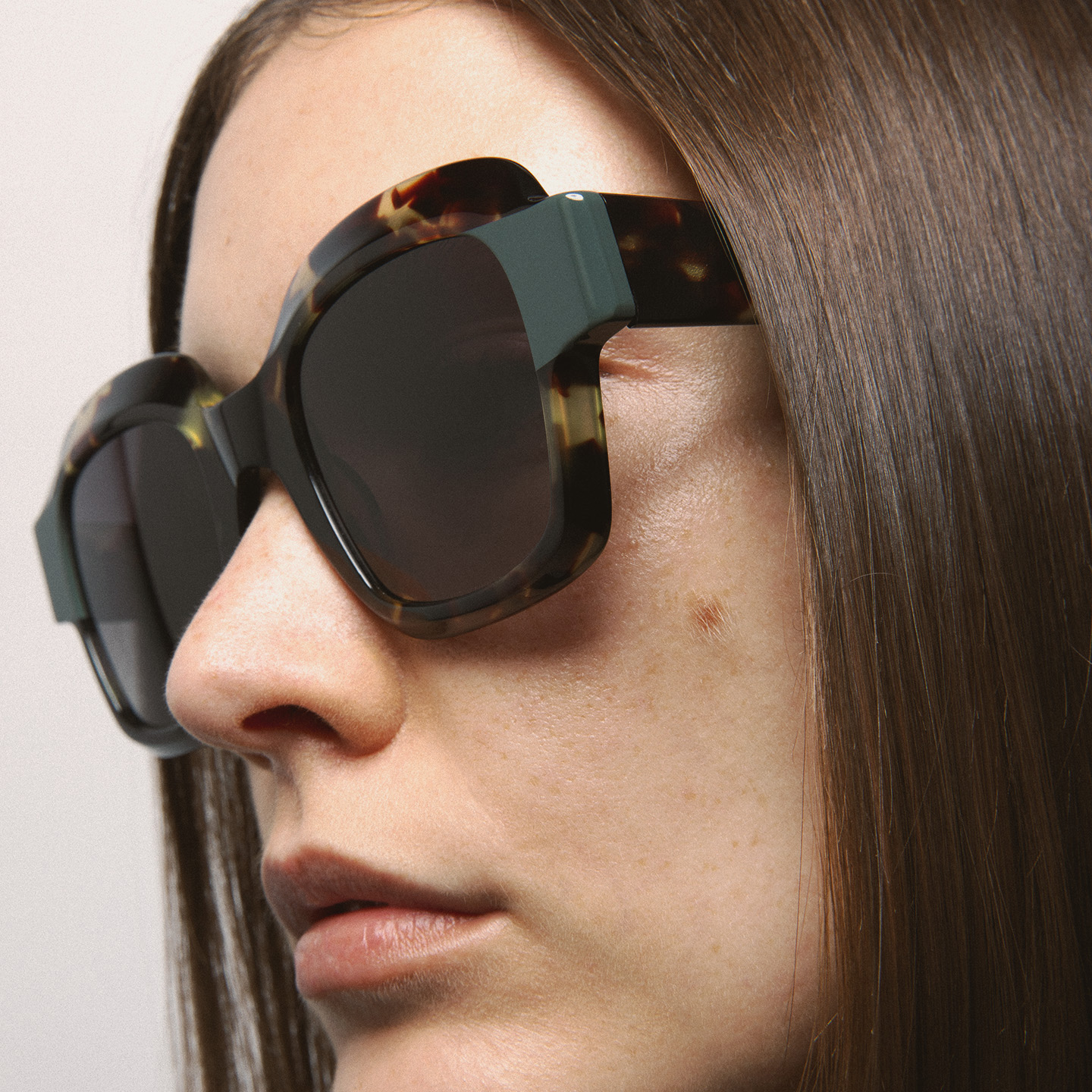 Kaleos Lynn Leopar Kadın Güneş Gözlüğü - Görsel 4