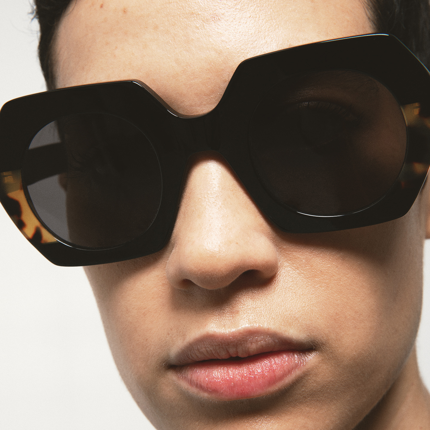 Kaleos Piaf Siyah Kadın Güneş Gözlüğü - Görsel 4