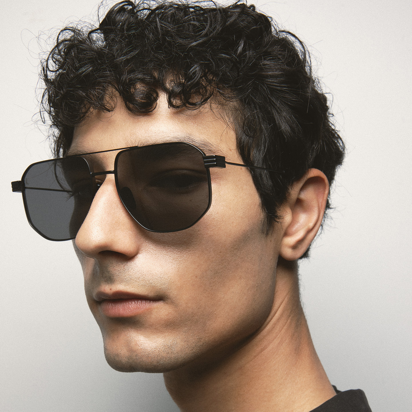 Kaleos Schultz Siyah Titanyum Unisex Güneş Gözlüğü - Görsel 4