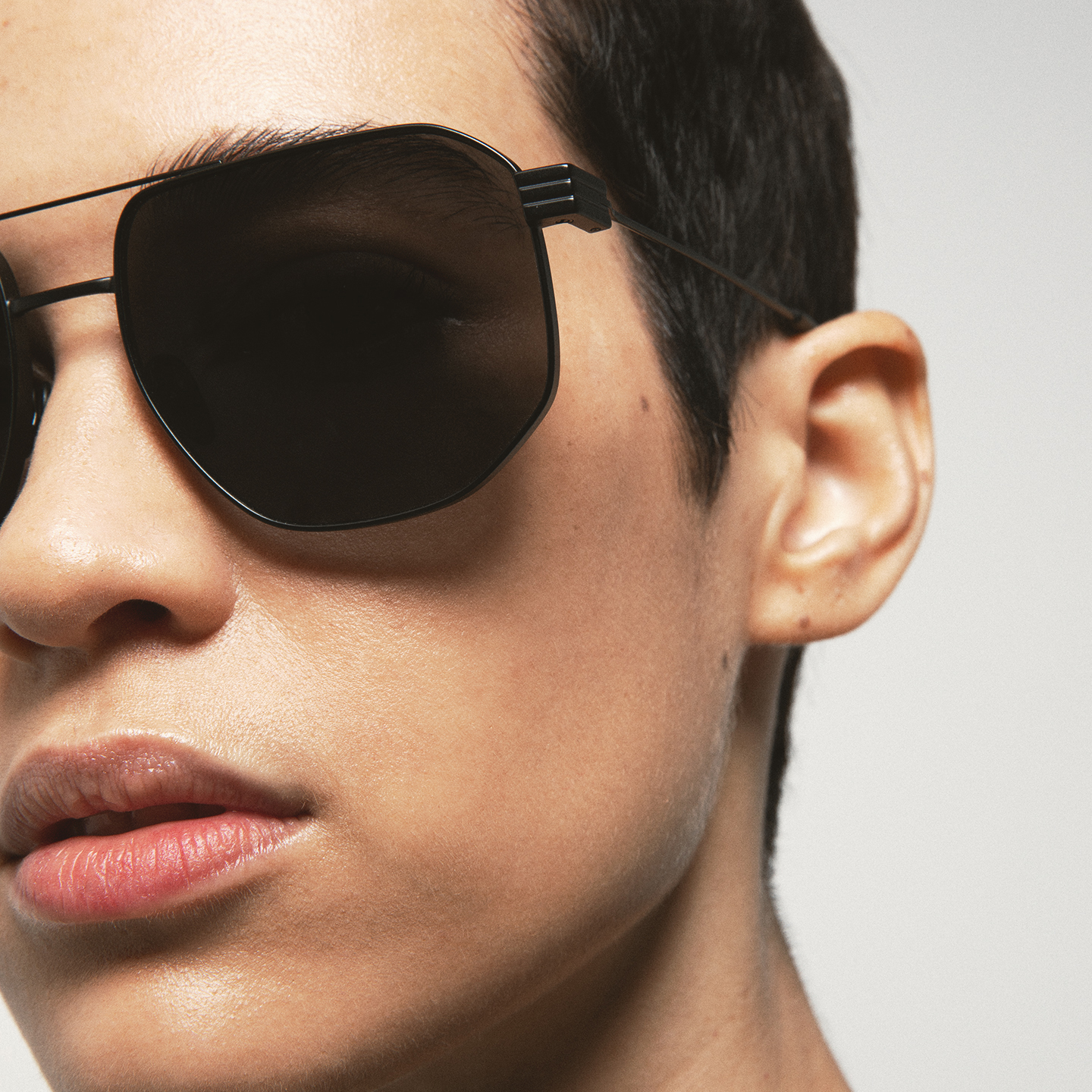 Kaleos Schultz Siyah Titanyum Unisex Güneş Gözlüğü - Görsel 5