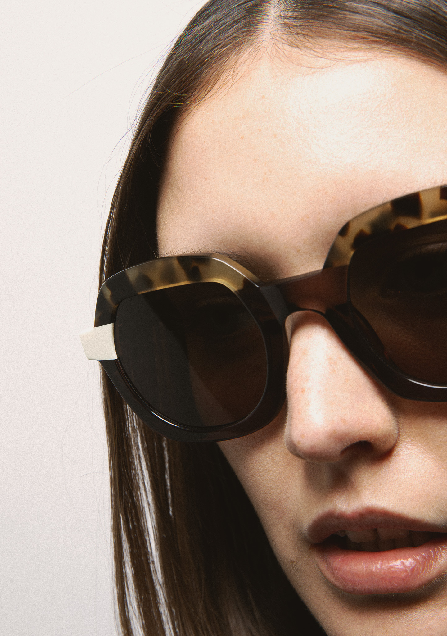 Kaleos Webb Leopar Kadın Güneş Gözlüğü - Görsel 5